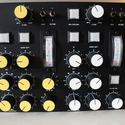 Goly Gravity 25 (Gravity's Rainbow) - 4-Channel Dynamic Porter-Grinder Equalizer with Cross-Compression- 2025 - with MOGAMI XLR CABLES image 6