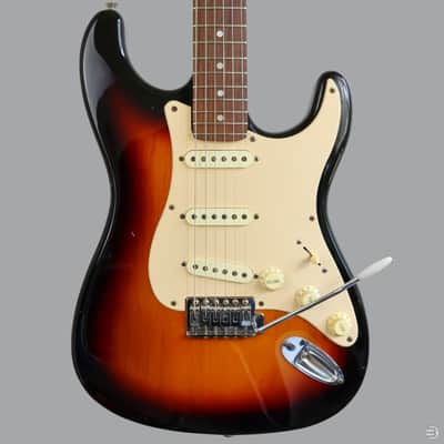 Fresher Straighter Guitar, 1970's, Japan, Sunburst Finish, Plays