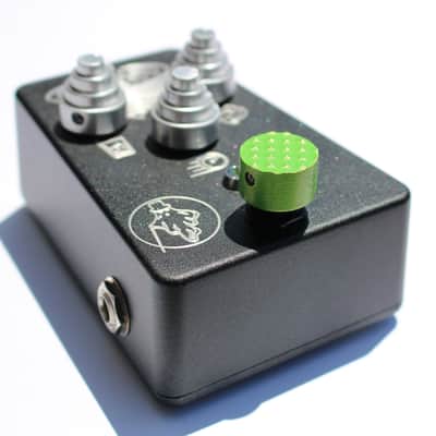 Ghost Electronic Footswitch Covers 2 Texture Lime Pedal Topper Aluminum Guitar Knob 2022 image 2