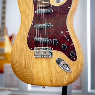 Fender Japan LTD Hybrid II Strat Raw Ash RW VNT image 5
