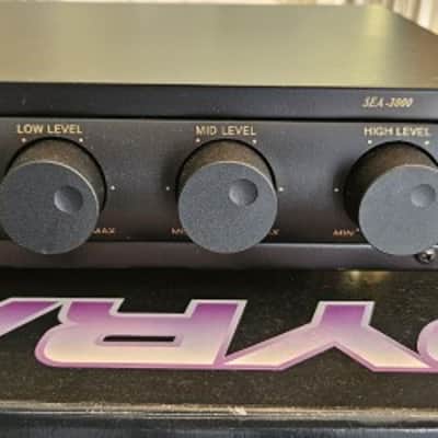Pyramid SEA3000 3 Way Electronic Crossover, Adjustable Rack Mount, Flexible, Built 2000s - Black image 3