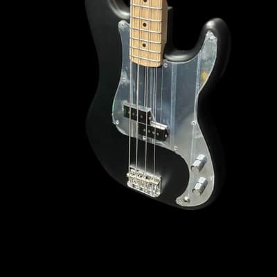Fender Steve Harris LTD 50th Anniversary Sign. P-Bass. Matte Black w/ Maple * IN STOCK* image 5