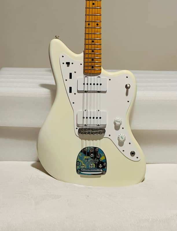 Fender Custom Shop Jazzmaster Relic with matching headstock - rare & unplayed Arctic White finish