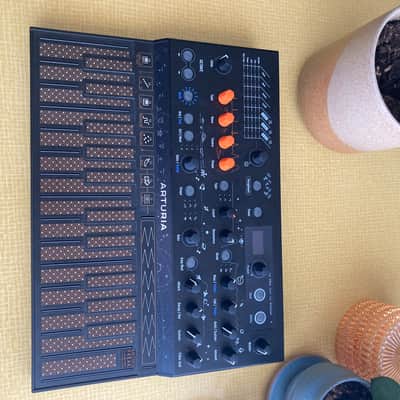 Arturia MicroFreak Stellar 25-Key Algorithmic Synthesizer 2023 - Present - Black image 4