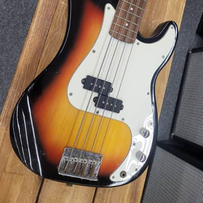 Crate  Electra 4 String P Style Bass 1990s 3 Tone Sunburst image 5
