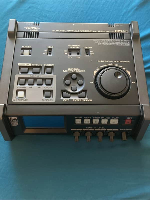 Roland Edirol R-4 Pro Portable 4-channel recorder W/ USB cable image 1