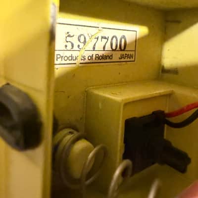 Boss OD-2 Turbo OverDrive (Black Label) 1985 (see serial) - Yellow - MIJ image 7