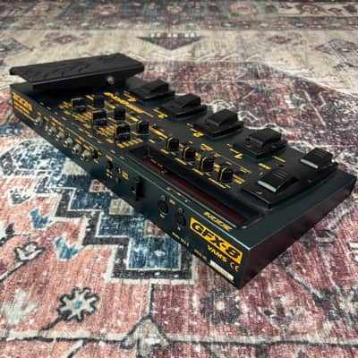 Zoom GFX8 Guitar Effects Processor MIJ Made In Japan Guitar Multi Effect Pedal W/ Original Box & Power Supply! image 5