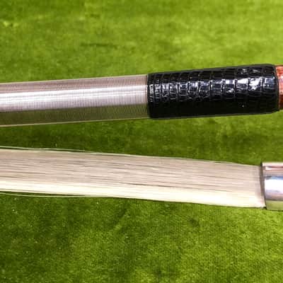 New/Old Stock Jon Paul 'Fusion Silver' Carbon Fiber/Pernambuco German-style 3/4 Bass Bow JP705 image 4