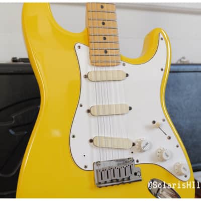 Graffiti Yellow Fender Strat Plus with Maple Fretboard 1987 - 1988 image 5