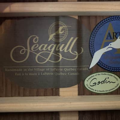Seagull Artist Spruce/Rosewood Dreadnought Acoustic-Electric Natural image 3