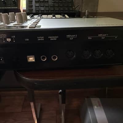Novation ReMOTE 61 SL MIDI Controller 2006 - Silver image 2