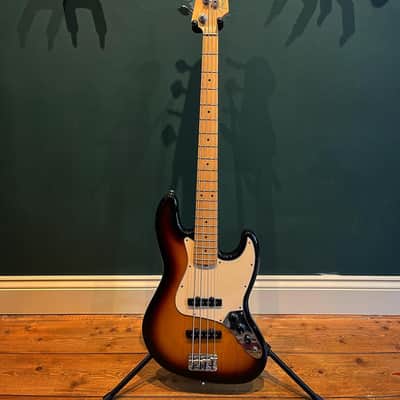 Fender American Series Jazz Bass with Maple Fretboard 2005 - 3-Color Sunburst image 1