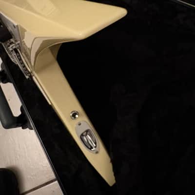 Jackson USA Series Scott Ian Signature King V KVT 2018 - Present - Ivory image 7