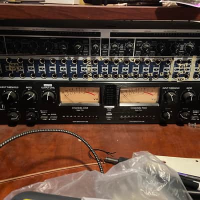 Behringer MDX 2200 Composer Pro | Reverb