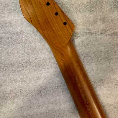 Guitar Mill Telecaster Neck 2026 - 1 pc Roasted Maple Aged Nitro + Gotoh Tuners & Bone Nut image 6