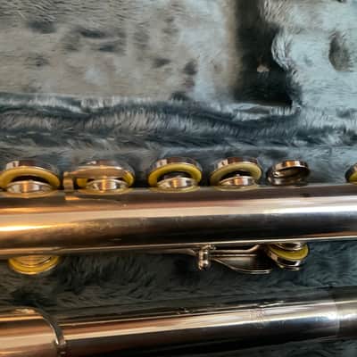 Yamaha  285SII Open Hole Flute All New Pads, Clean image 5