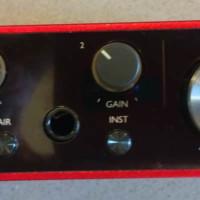 Focusrite Scarlett Solo 3rd Gen USB Audio Interface 2019 - Present - Red / Black image 2