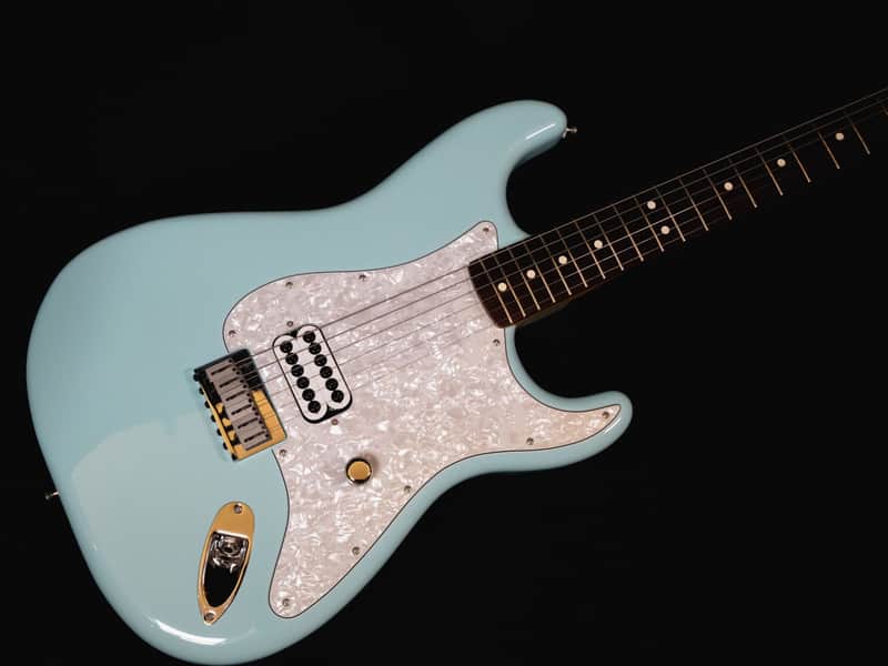 Fender Limited Edition Tom DeLonge Signature Stratocaster 2023 - Daphne Blue image 1