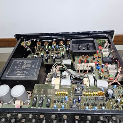 McIntosh C32 Stereo Preamplifier Vintage Serviced Operational image 14