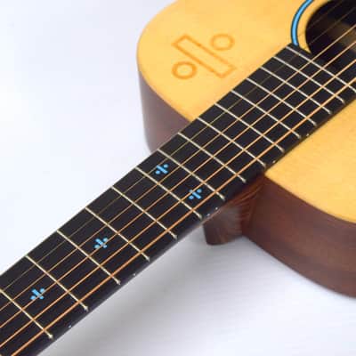 Martin Ed Sheeran 3 Divide ÷ Signature Edition Little Martin