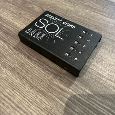 CIOKS SOL Pedalboard Power Supply w/ Original Cables – Excellent Condition image 3