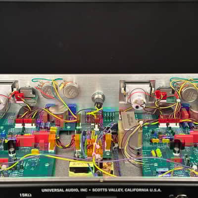 Universal Audio 2-1176 Stereo/ Dual Mono Compressor / | Reverb
