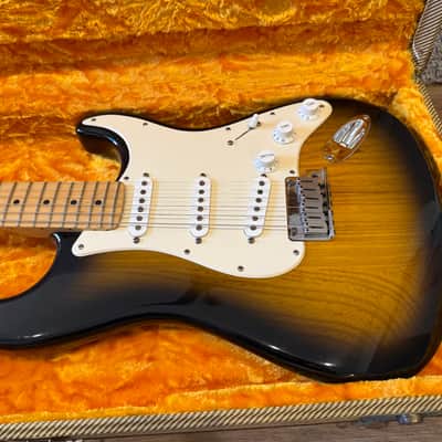 Fender 50th Anniversary American Stratocaster 2004 7lbs 5oz image 3