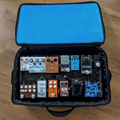 Reunion Blues RBX-24, Pedalboard/Gear Case 24" x 14" image 8