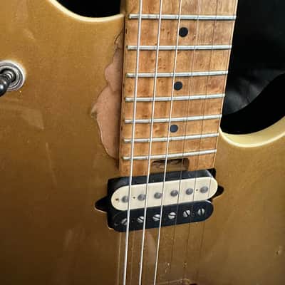 Peavey Wolfgang Eddie Van Halen Signature Floyd  1997  Gold Top image 2
