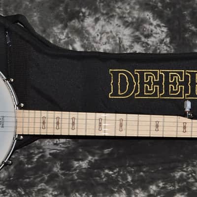 2023 Deering - Goodtime Banjo - Beginner Package image 3