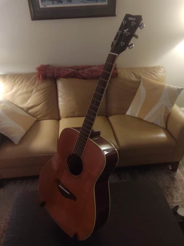 Yamaha FG TA TransAcoustic 2020's