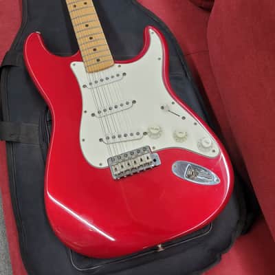 Fender California Stratocaster with Maple Fretboard with Gigbag 1997 - Candy Apple Red image 3