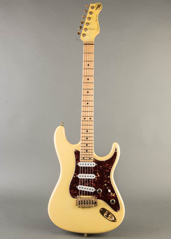 Valley Arts Custom Pro 2000s - Yellow image 1