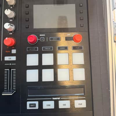 Native Instruments Traktor Kontrol S5 2010s - Black W/Flight Case image 8