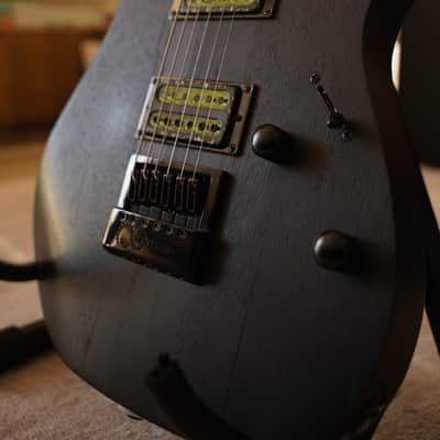 Ibanez EVERTUNE RGRT421 with Bare Knuckle Ragnaroks - Weathered Black image 8