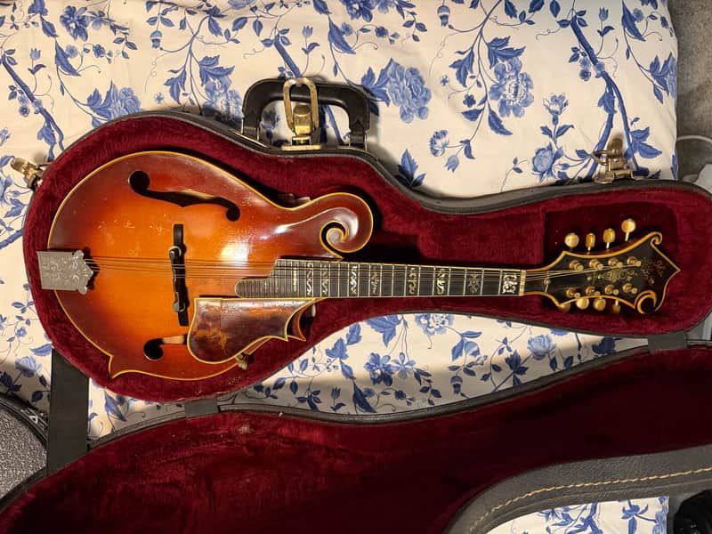 Gibson F-5 Master Model Mandolin