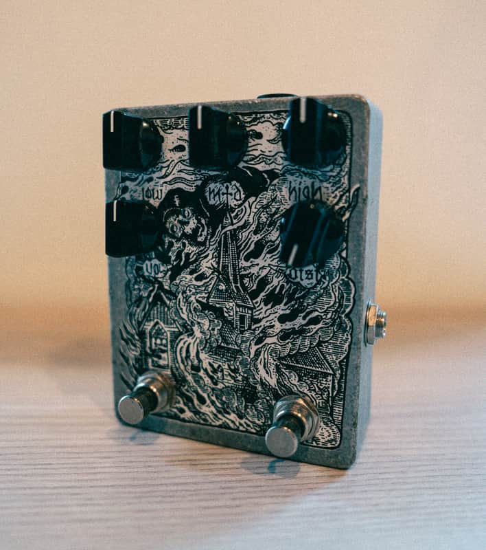 Abominable Electronics Throne Torcher
