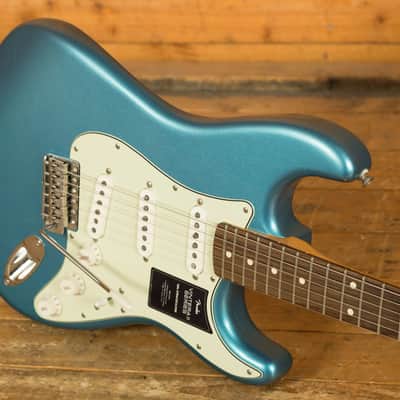 Fender Limited Edition Vintera II Road Worn '60s Stratocaster - Rosewood - Lake Placid Blue image 5
