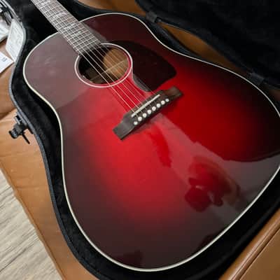 Gibson Custom J-45 Bats 2024 - Blood Red Burst image 2