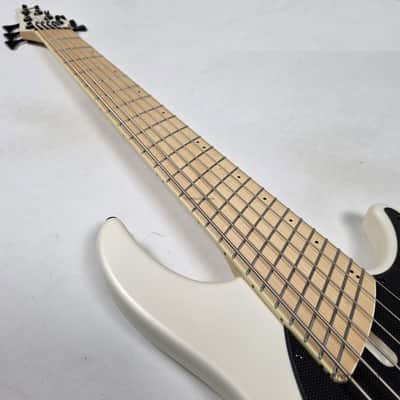Dingwall NG3 6-String Matte Ducati White Pearl Bass w/ Bag 9.72lbs #19965B B-Stock image 17