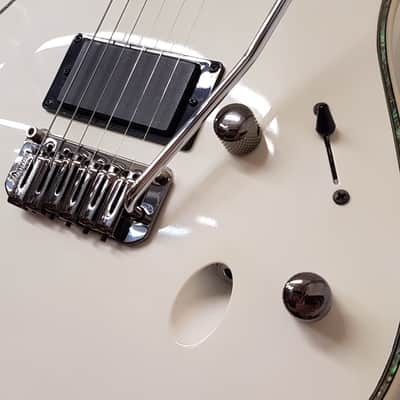 Ibanez SAS32EX White (Pre-Owned) image 4
