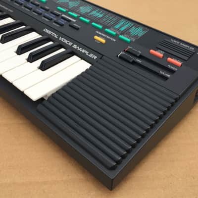 Yamaha VSS-30 Vintage Sampler Synthesizer Keyboard + Case image 6