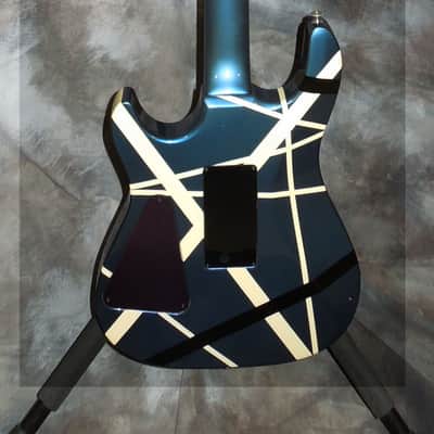 Hamer Chapparal 1980s EVH white and black stripe image 2
