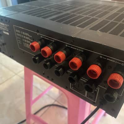 Yamaha M-80 stereo power amplifier image 1