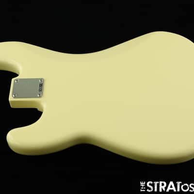 Fender Vintera II 60s Precision BASS BODY + HARDWARE P Bass Alder Olympic White image 2