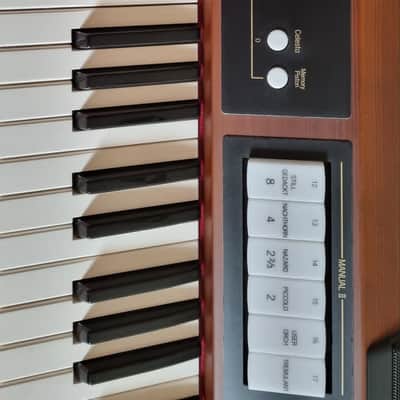 Roland C-200 Classic Organ 2012 - Wood image 6