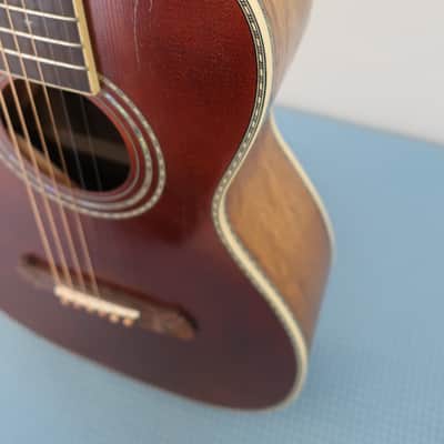 Washburn R318SKK 125th Anniversary Limited Edition Parlor Guitar 2008 Coffin Case Paper Work Very Clean #135 of 250 image 9