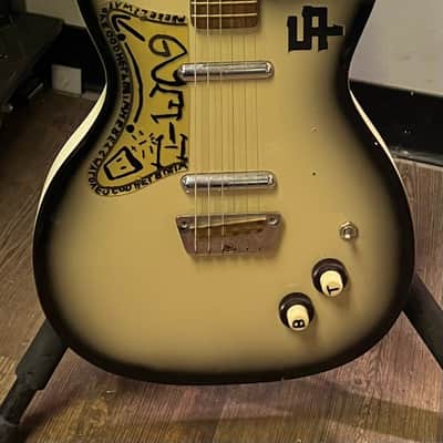 Danelectro 56 U-2 Reissue 1998 - 2004 - Black Burst image 1