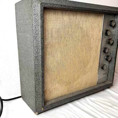 Silvertone 1482 5-Watt 1x12 Guitar Combo 1960's image 3